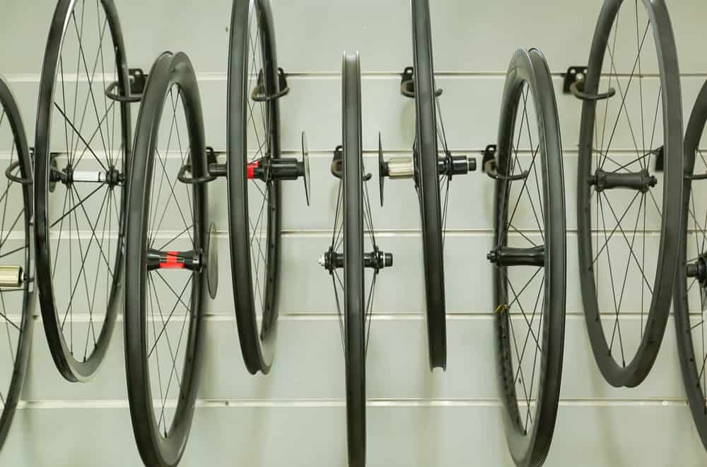 Different types of road bike wheel