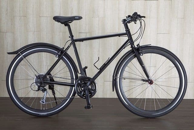Sturdy hybrid bike suitable for heavier cyclist